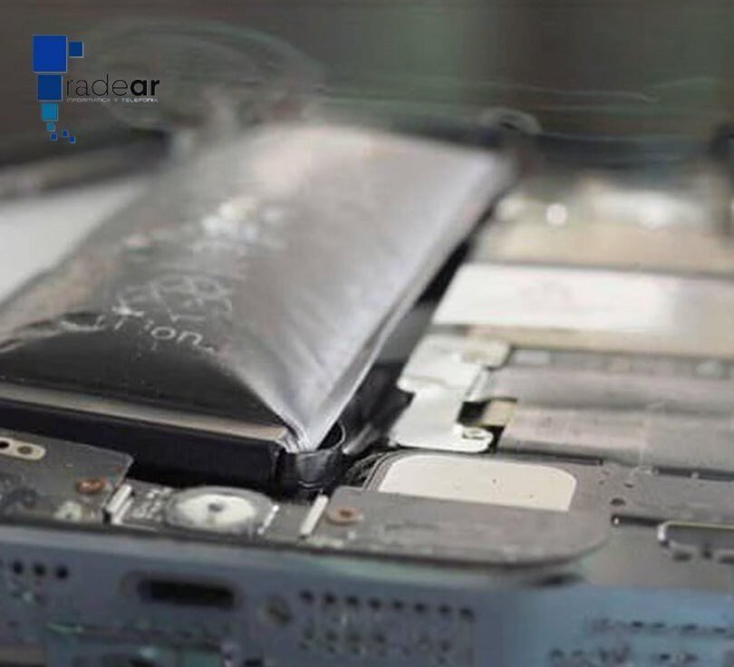Cambio de batería de iPhone realizado en Radear Alicante