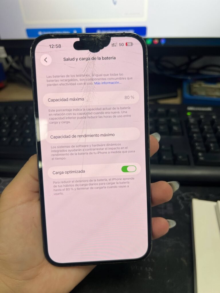 iPhone con pantalla rota antes del cambio de pantalla